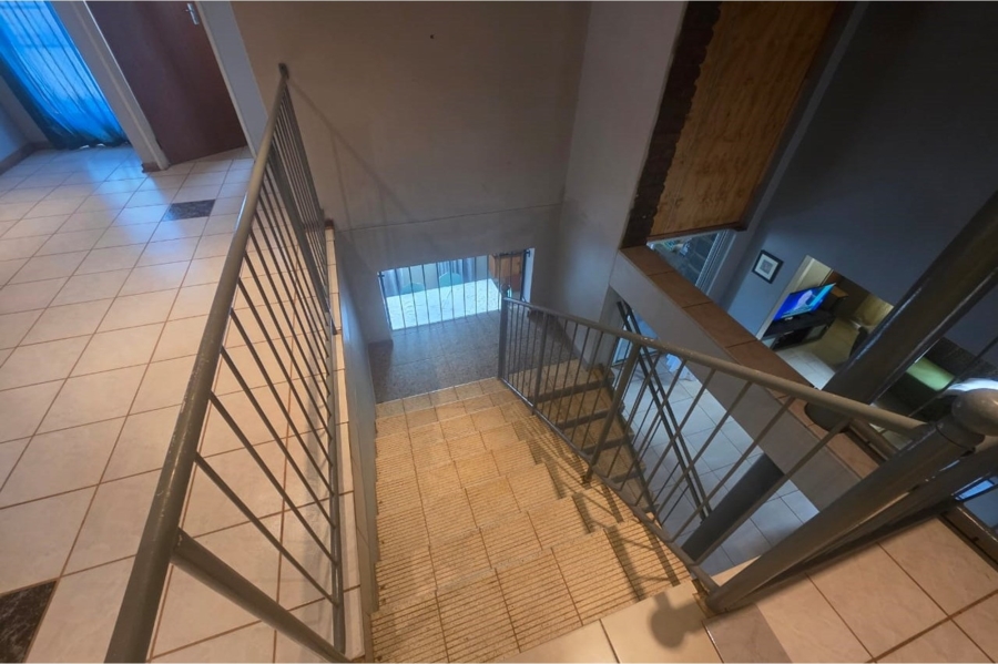 4 Bedroom Property for Sale in Roodepan Northern Cape